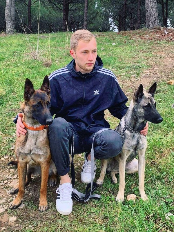 Thibault Giroussens - Professioneel honden fokker in het Frankrijk